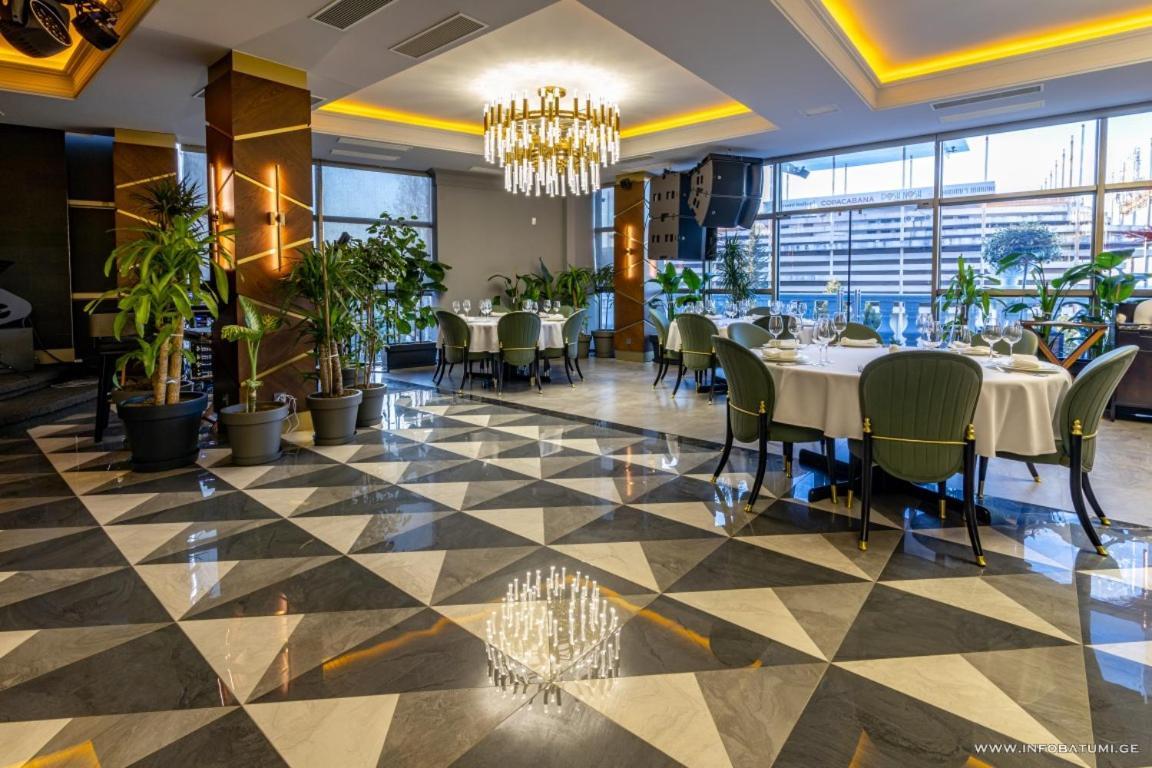 Real Palace Батумі Екстер'єр фото
